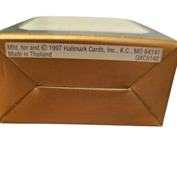 Hallmark Keepsake Miniature "Ready for Santa "  1997 - Picture 6 of 6